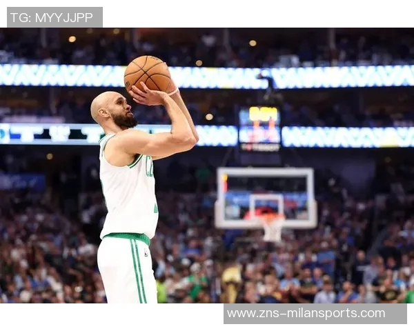 德里克怀特状态起伏16投6中三分球表现不佳但仍贡献16分5助攻2盖帽 德里克怀特状态起伏16投6中三分球表现不佳但仍贡献16分5助攻2盖帽